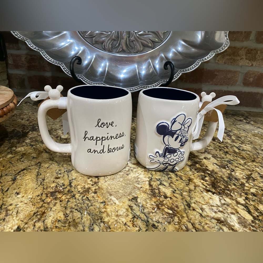 Rae Dunn Disney Minnie Mouse Blue and White 3d figural 19.5 oz mug - Brand New